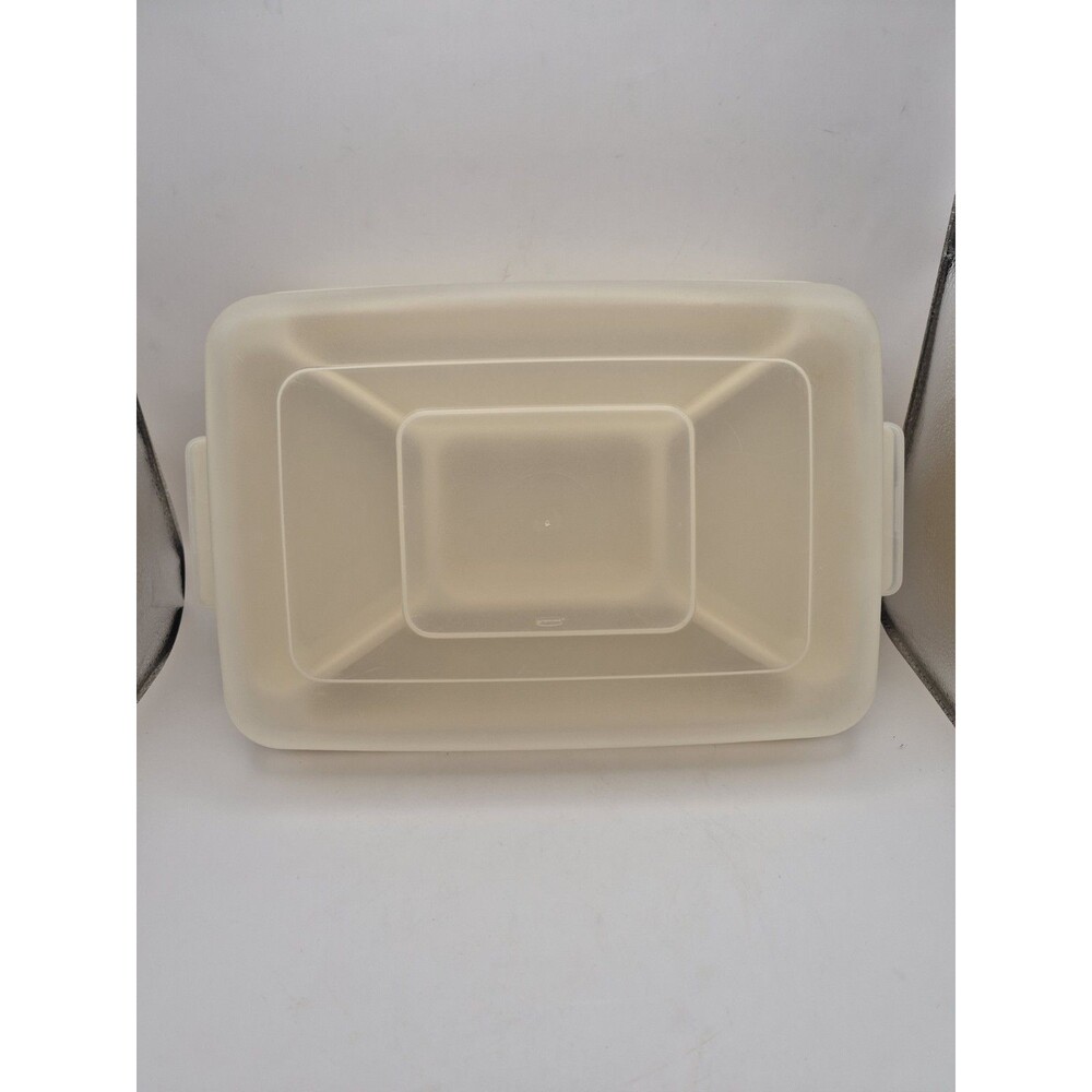 Vintage Rubbermaid Servin Saver Divided Tray w Lid Food Storage